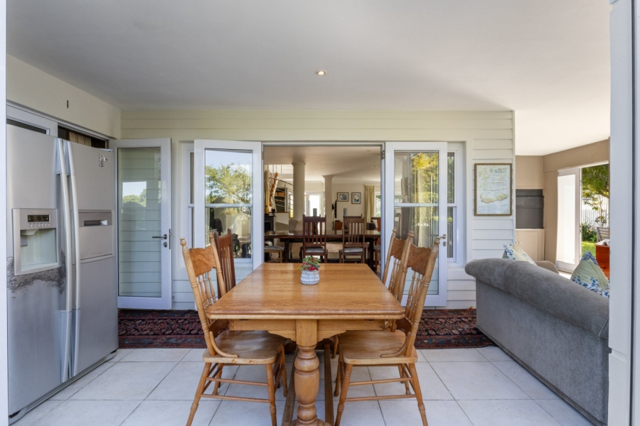 4 Bedroom Property for Sale in Thesen Islands Western Cape